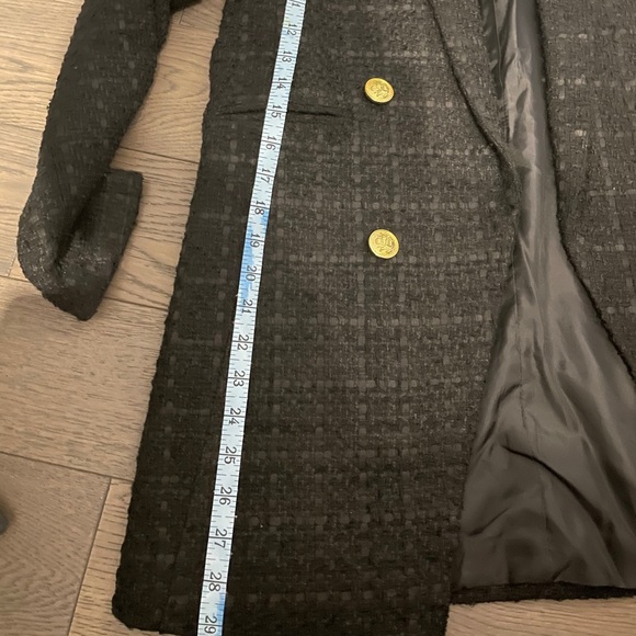 Beautiful and chic blazer - Picture 3 of 3